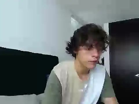 Snapshot of Santiago_kiler chatting on December 2024 05:00:01 PM Santiago kiler online show from December 2024 05:00:01 PM