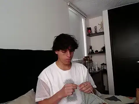 Snapshot of Santiago_kiler chatting on January 2025 04:26:01 PM Santiago kiler online show from January 2025 04:26:01 PM