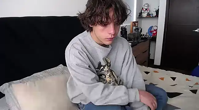 Snapshot of Santiago_kiler chatting on February 2025 12:49:02 PM Santiago kiler online show from February 2025 12:49:02 PM