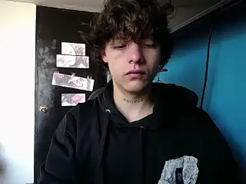 Snapshot of Santiago_kiler chatting on March 2025 01:26:02 PM Santiago kiler online show from March 2025 01:26:02 PM