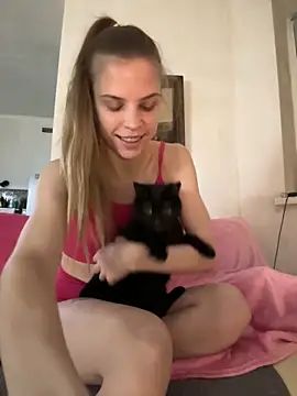 LeyaJohnson online show from January 2025 08:09:01 PM