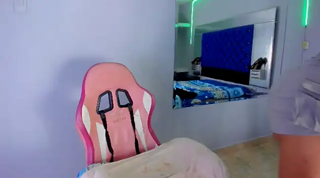 Snapshot of Dollperverthot chatting on February 2025 01:42:02 PM Dollperverthot online show from February 2025 01:42:02 PM