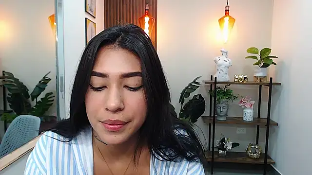 Sassy--Girl online show from January 2025 06:48:01 PM