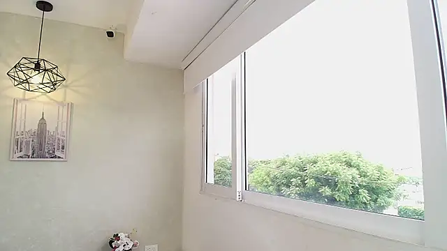 Sassy--Girl online show from September 2025 06:08:02 PM