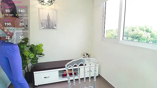 Sassy--Girl online show from September 2025 06:11:02 PM