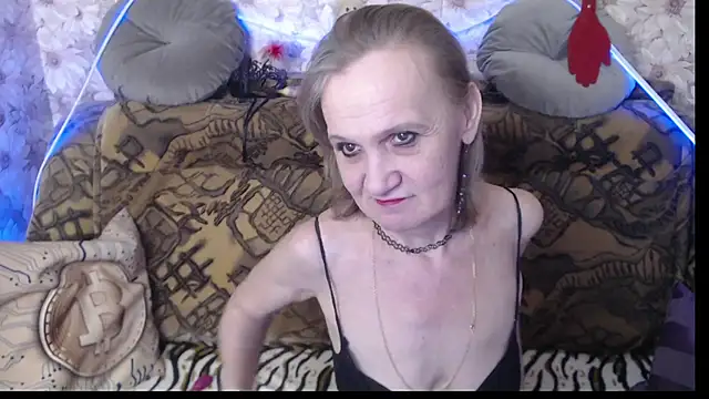 Snapshot of MissBekker chatting on December 2024 07:18:01 PM MissBekker online show from December 2024 07:18:01 PM