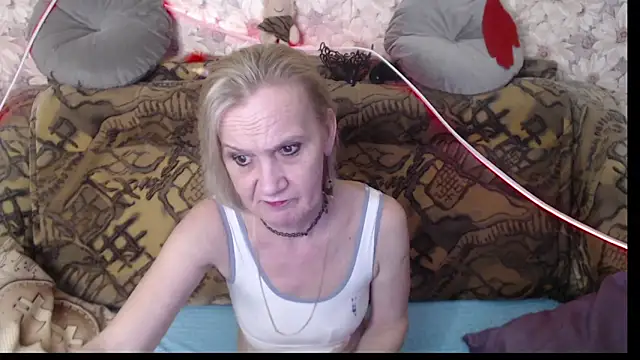 Snapshot of MissBekker chatting on December 2024 03:06:01 AM MissBekker online show from December 2024 03:06:01 AM