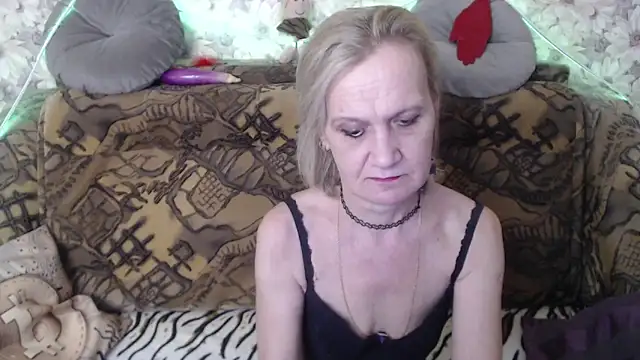 Snapshot of MissBekker chatting on December 2024 01:04:02 AM MissBekker online show from December 2024 01:04:02 AM