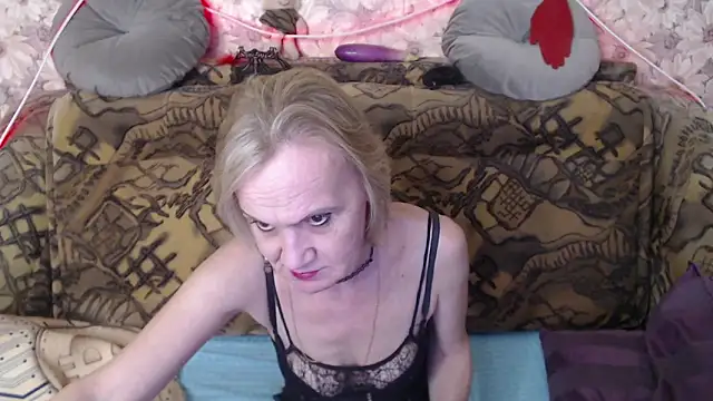 Snapshot of MissBekker chatting on January 2025 08:29:01 PM MissBekker online show from January 2025 08:29:01 PM