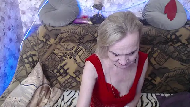 Snapshot of MissBekker chatting on February 2025 06:58:02 AM MissBekker online show from February 2025 06:58:02 AM