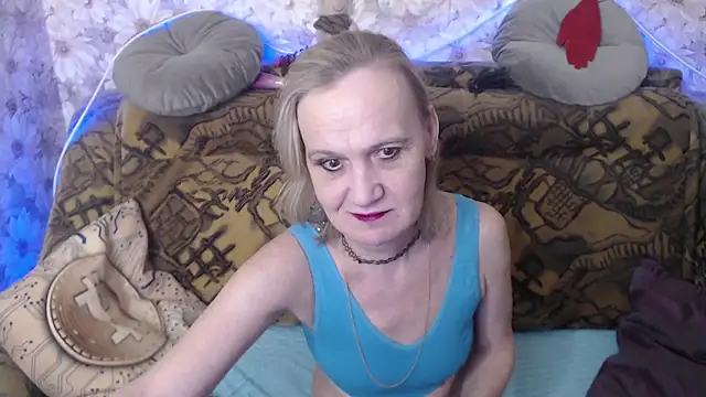 Snapshot of MissBekker chatting on February 2025 08:41:01 PM MissBekker online show from February 2025 08:41:01 PM