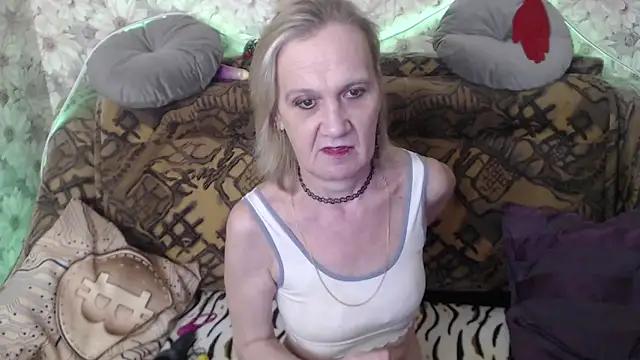 Snapshot of MissBekker chatting on March 2025 03:57:02 AM MissBekker online show from March 2025 03:57:02 AM