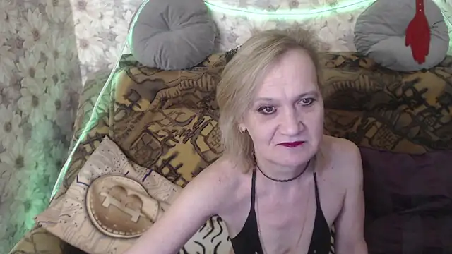 Snapshot of MissBekker chatting on March 2025 04:08:02 AM MissBekker online show from March 2025 04:08:02 AM