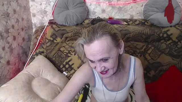 Snapshot of MissBekker chatting on March 2025 08:15:02 PM MissBekker online show from March 2025 08:15:02 PM