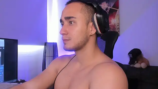 AlexRivera6 online show from December 2024 06:52:01 PM