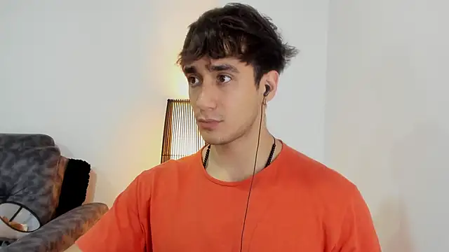 Snapshot of AlexRivera6 chatting on November 2025 05:57:01 PM AlexRivera6 online show from November 2025 05:57:01 PM