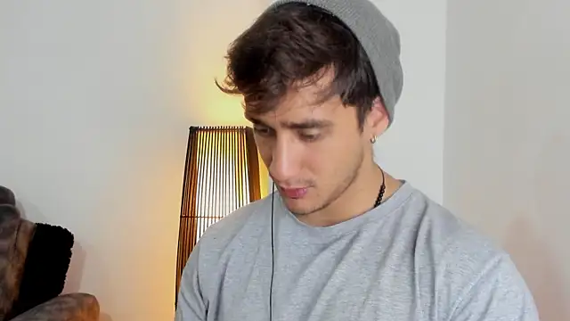 Snapshot of AlexRivera6 chatting on November 2025 08:52:01 PM AlexRivera6 online show from November 2025 08:52:01 PM