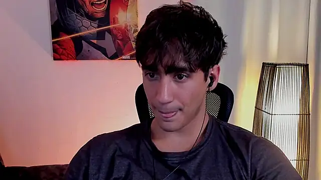 Snapshot of AlexRivera6 chatting on April 2026 07:44:01 PM AlexRivera6 online show from April 2026 07:44:01 PM