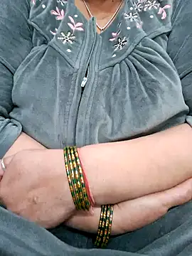 Snapshot of Kavya_XX chatting on January 2025 08:16:01 PM Kavya XX online show from January 2025 08:16:01 PM