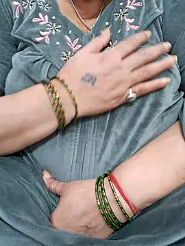 Snapshot of Kavya_XX chatting on January 2025 07:20:02 PM Kavya XX online show from January 2025 07:20:02 PM