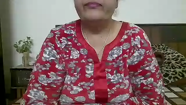 Snapshot of Kavya_XX chatting on February 2025 04:10:01 AM Kavya XX online show from February 2025 04:10:01 AM