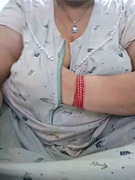 Snapshot of Kavya_XX chatting on March 2025 06:32:01 PM Kavya XX online show from March 2025 06:32:01 PM