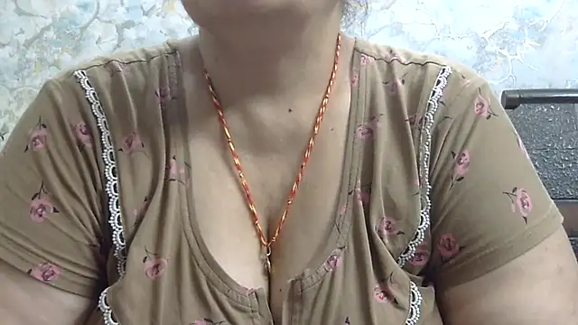 Snapshot of Kavya_XX chatting on September 2025 07:52:01 PM Kavya XX online show from September 2025 07:52:01 PM