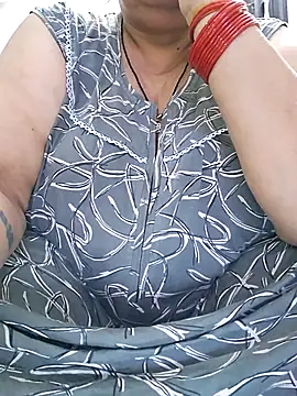 Snapshot of Kavya_XX chatting on October 2025 11:37:02 PM Kavya XX online show from October 2025 11:37:02 PM