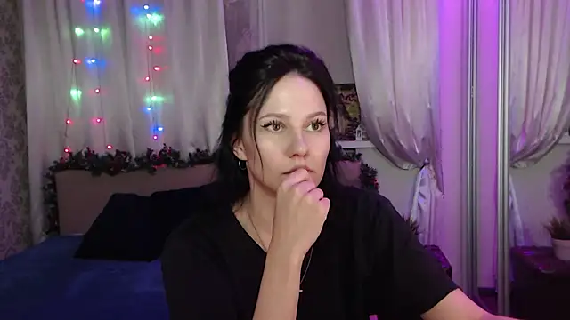 Snapshot of Zlata888 chatting on January 2026 05:18:02 PM Zlata888 online show from January 2026 05:18:02 PM