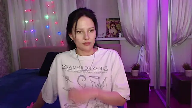 Snapshot of Zlata888 chatting on February 2026 04:25:02 PM Zlata888 online show from February 2026 04:25:02 PM