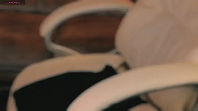 Snapshot of Daphne_Moss chatting on March 2026 02:10:02 PM Daphne Moss online show from March 2026 02:10:02 PM