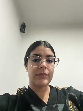  Niah  online show from February 2026 02:41:01 AM