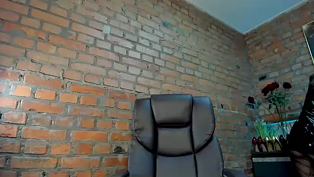 Snapshot of MistressMilana chatting on March 2026 11:54:02 AM MistressMilana online show from March 2026 11:54:02 AM