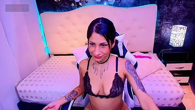 tamara colliins  online show from October 2025 04:12:01 AM