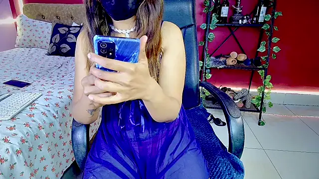 Snapshot of Naughty_nightz chatting on January 2025 04:48:02 AM Naughty nightz online show from January 2025 04:48:02 AM