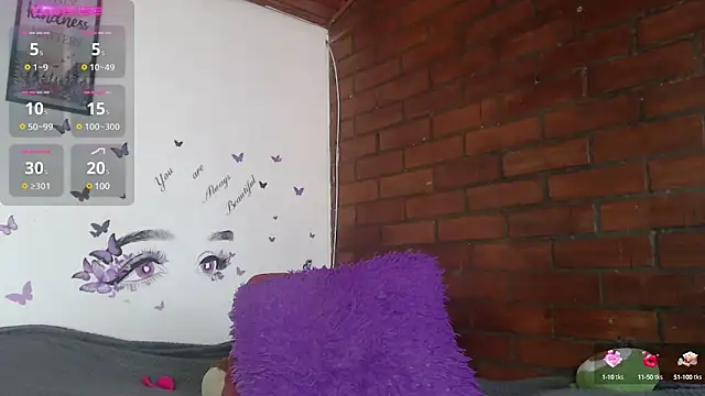 Snapshot of LIila28six chatting on March 2025 01:40:01 PM LIila28six online show from March 2025 01:40:01 PM