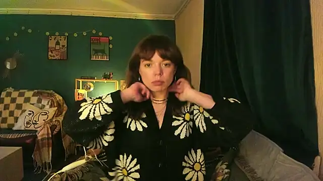 Snapshot of ClancyMorissey chatting on November 2025 08:03:01 PM ClancyMorissey online show from November 2025 08:03:01 PM