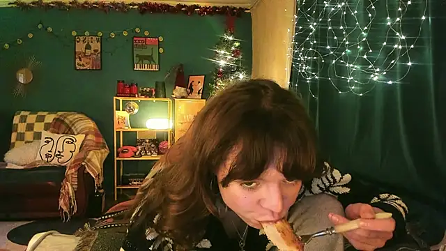 Snapshot of ClancyMorissey chatting on December 2025 06:57:02 PM ClancyMorissey online show from December 2025 06:57:02 PM