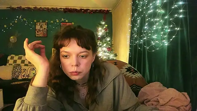 ClancyMorissey online show from December 2025 05:42:02 PM