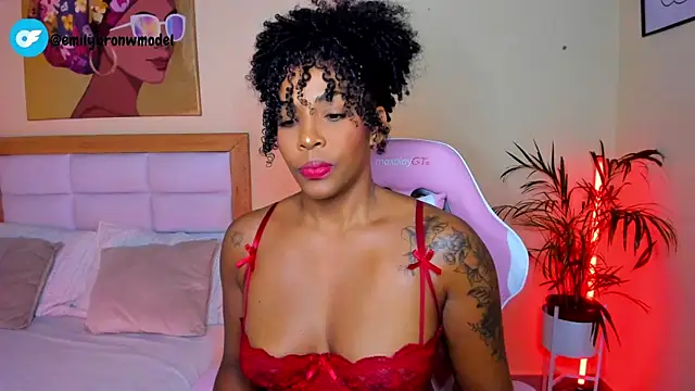Snapshot of AitanaBrown_ chatting on June 2026 09:16:02 PM AitanaBrown online show from June 2026 09:16:02 PM