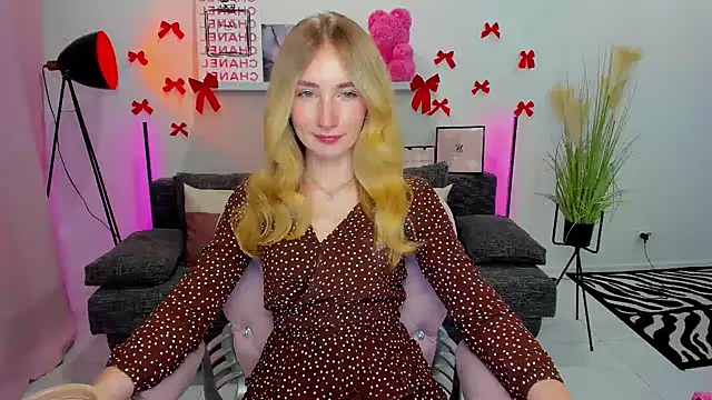 Snapshot of bella__rose chatting on February 2025 07:19:02 PM bella rose online show from February 2025 07:19:02 PM