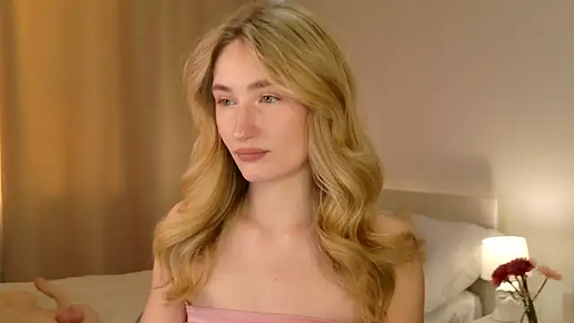 Snapshot of bella__rose chatting on February 2026 01:41:02 PM bella rose online show from February 2026 01:41:02 PM