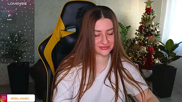 Snapshot of Elishka_ chatting on January 2025 06:27:02 AM Elishka online show from January 2025 06:27:02 AM