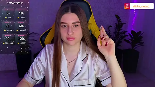 Snapshot of Elishka_ chatting on February 2025 06:08:02 PM Elishka online show from February 2025 06:08:02 PM