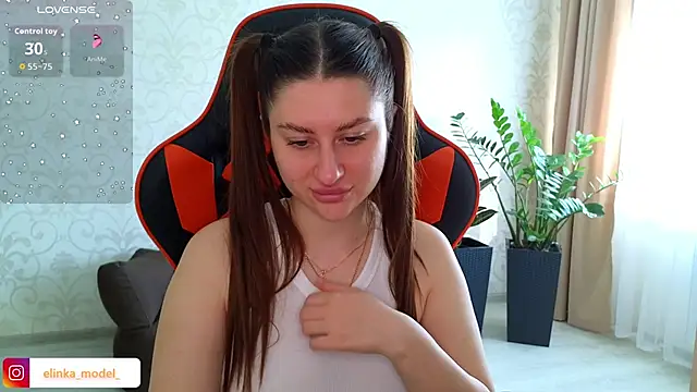 Snapshot of Elishka_ chatting on October 2025 06:55:02 AM Elishka online show from October 2025 06:55:02 AM