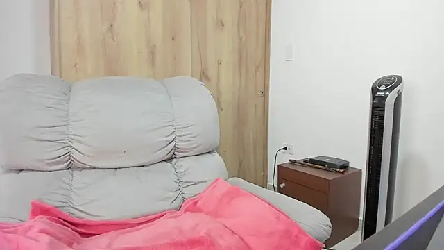 xspecialoomx online show from March 2026 01:14:02 PM