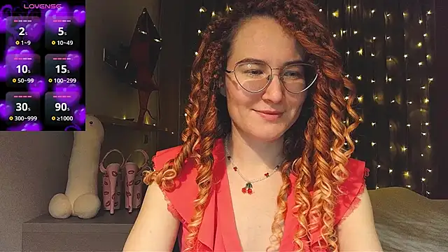 Snapshot of AgnesGraham chatting on December 2024 11:06:02 PM AgnesGraham online show from December 2024 11:06:02 PM