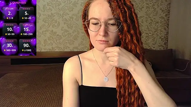 Snapshot of AgnesGraham chatting on March 2025 06:23:02 PM AgnesGraham online show from March 2025 06:23:02 PM