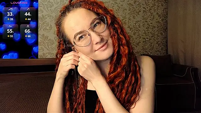 Snapshot of AgnesGraham chatting on March 2025 10:48:02 PM AgnesGraham online show from March 2025 10:48:02 PM