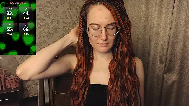 Snapshot of AgnesGraham chatting on September 2025 08:12:02 PM AgnesGraham online show from September 2025 08:12:02 PM